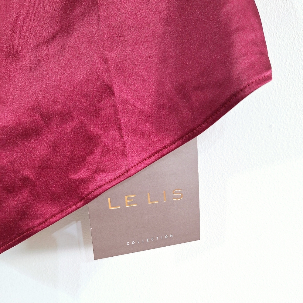 LE LIS Collection Burgundy Satin Strapless Tie-Back Crop Top – Medium NWT - Picture 3 of 6